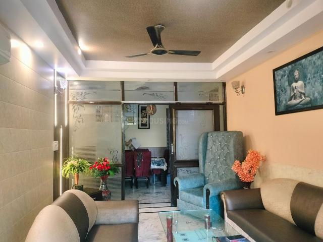 6 BHK Villa in Shastri Nagar for resale Ghaziabad. The reference number is 19598518