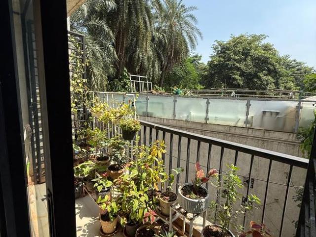 6 BHK Apartment in Belapur CBD for resale Navi Mumbai. The reference number is 18600391