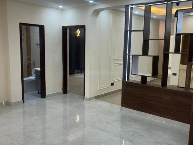 6 BHK Apartment in DLF Phase 3 for resale Gurgaon. The reference number is 18694552