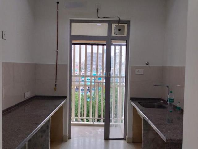 6 BHK Apartment in Mulund West for resale Mumbai. The reference number is 14137739