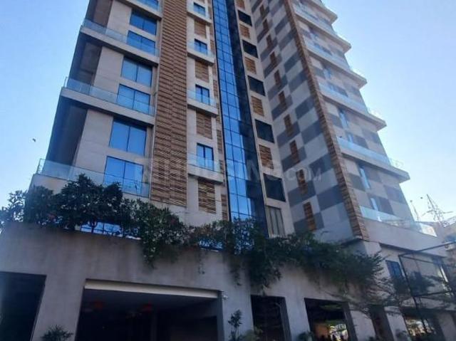 6 BHK Apartment in Satellite for resale Ahmedabad. The reference number is 19585138