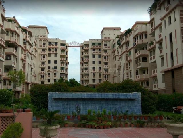 6 BHK Apartment in Sector 50 for resale Noida. The reference number is 20344151