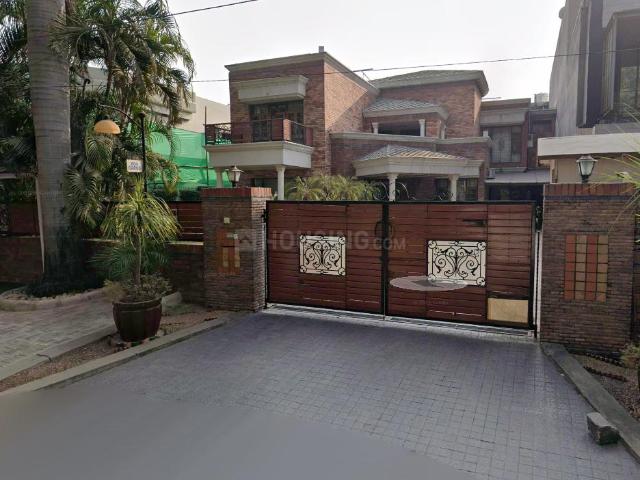 6 BHK Apartment in Sector 6 for resale Panchkula. The reference number is 20804928