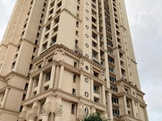 6 BHK Apartment in Powai for resale Mumbai. The reference number is 14127789