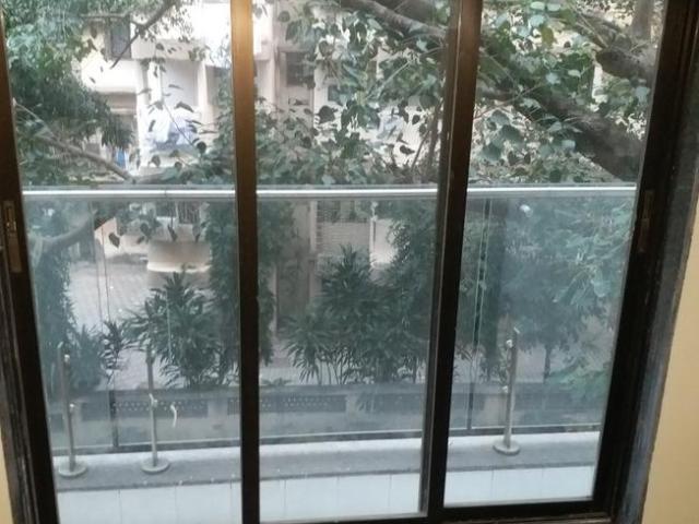 6 BHK Apartment in Vile Parle East for resale Mumbai. The reference number is 9278846