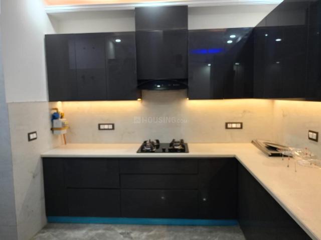 6 BHK Duplex in Sector 31 for resale Noida. The reference number is 20360348