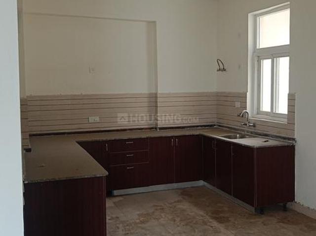 6 BHK Duplex in Sector 76 for resale Noida. The reference number is 18169144