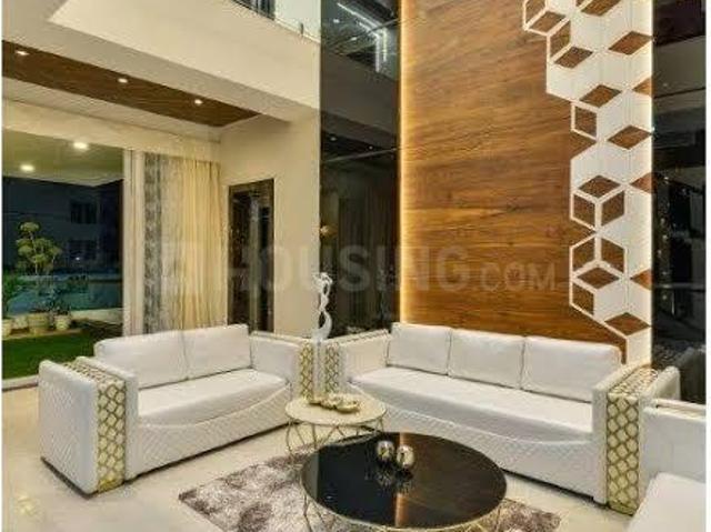 6 BHK Duplex in Sector 7 Rohini for resale North West Delhi. The reference number is 17455787