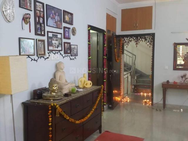 6 BHK Independent Builder Floor in RT Nagar for resale Bengaluru. The reference number is 7764019