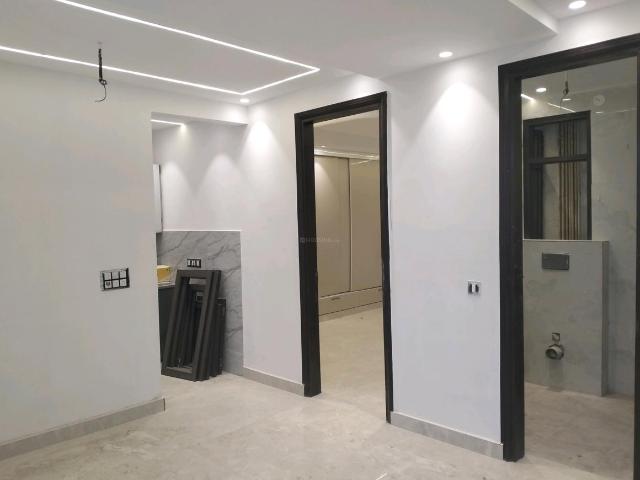 6 BHK Independent Builder Floor in Rohini Sector 28 for resale New Delhi. The reference number is 20071118