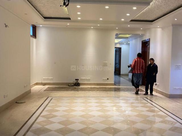 6 BHK Independent Builder Floor in Safdarjung Enclave for resale New Delhi. The reference number is 13799859