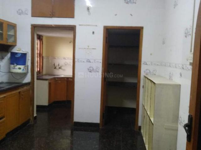 6 BHK Independent House in T Nagar for resale Chennai. The reference number is 15866655