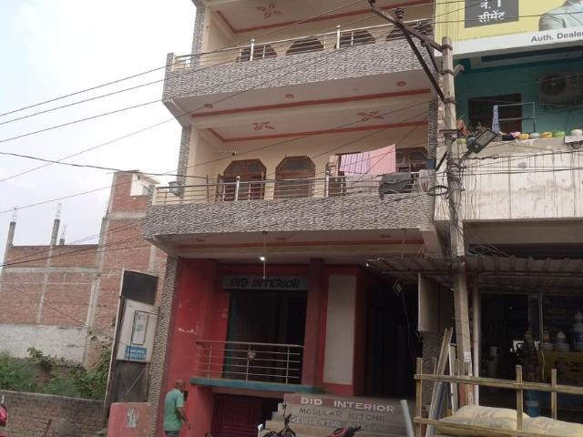 6 BHK Independent House in Telibagh for resale Raebareli Road. The reference number is 17583466