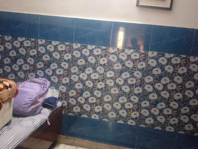 6 BHK Independent House in Uttam Nagar for resale New Delhi. The reference number is 20769722