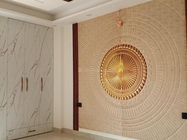 6 BHK Independent House in Vasundhara for resale Ghaziabad. The reference number is 17689252