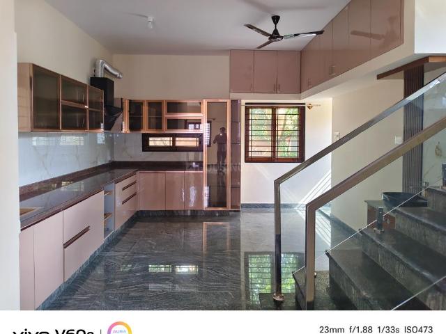 6 BHK Independent House in Vijayanagar for resale Bengaluru. The reference number is 20562548