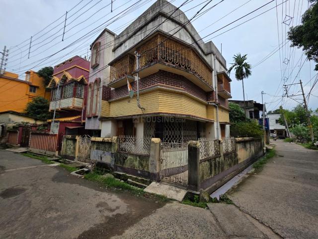 6 BHK Independent House in Agarpara for resale North Kolkata. The reference number is 17725912