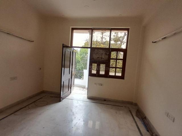 6 BHK Independent House in Ashok Vihar for resale New Delhi. The reference number is 14658444