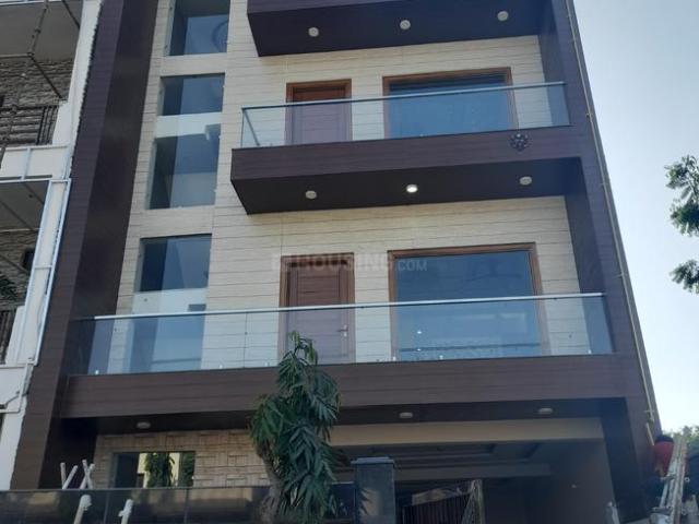 6 BHK Independent House in Beta II Greater Noida for resale Rampur Jagir. The reference number is 15537333