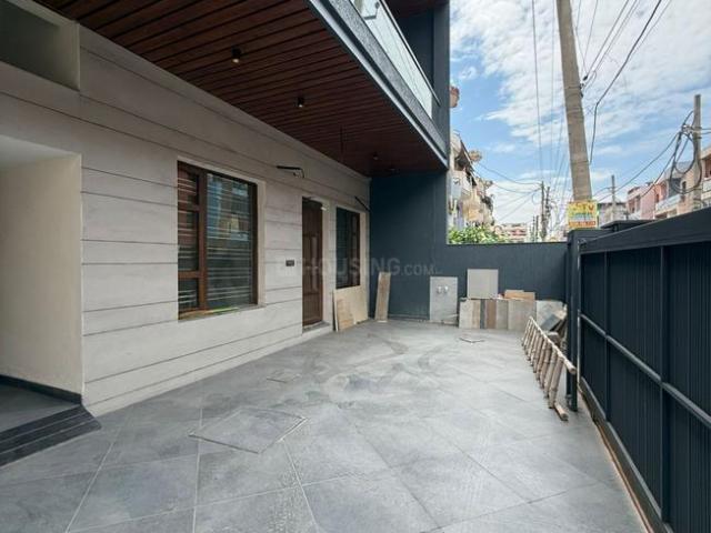 6 BHK Independent House in Dhakoli for resale Zirakpur. The reference number is 20816918