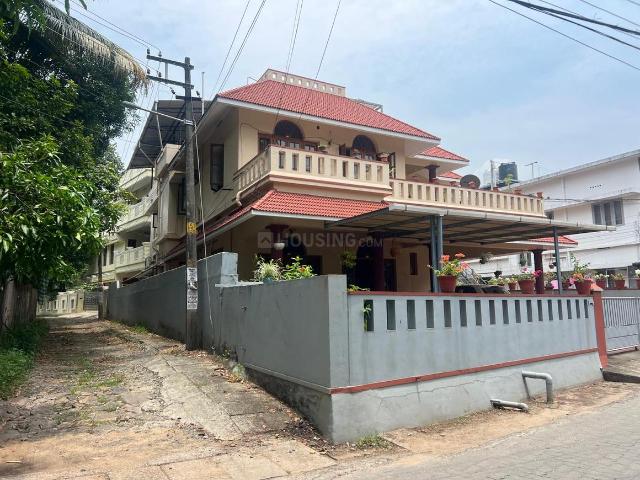 6 BHK Independent House in Edappally for resale Kochi. The reference number is 16991094