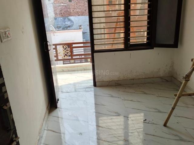 6 BHK Independent House in Gazipur for resale Zirakpur. The reference number is 16487074