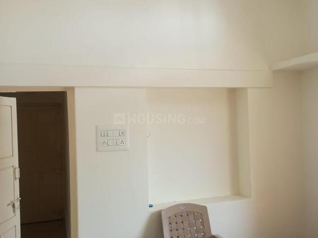 6 BHK Independent House in Housing Board Colony for resale Hindupur. The reference number is 16868787