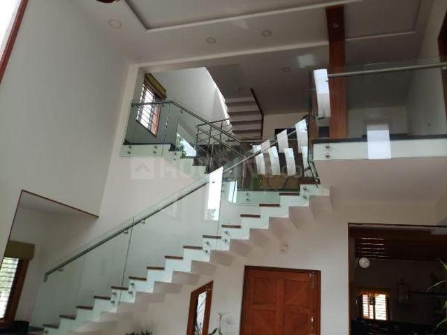 6 BHK Independent House in Jayamahal for resale Bengaluru. The reference number is 2134896