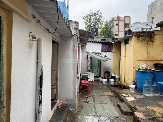 6 BHK Independent House in Kachiguda for resale Hyderabad. The reference number is 20409020