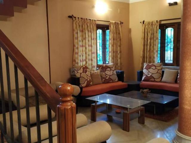 6 BHK Independent House in Kasba for resale Kolkata. The reference number is 20236867