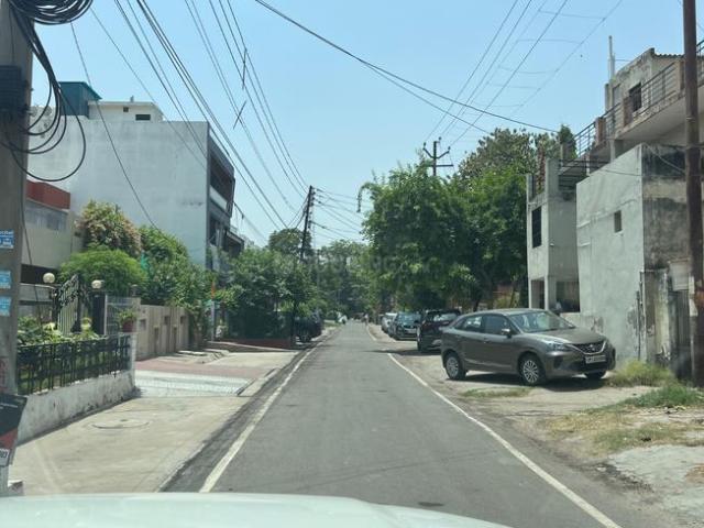 6 BHK Independent House in Kavi Nagar for resale Ghaziabad. The reference number is 20715807