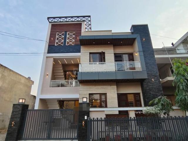 6 BHK Independent House in Kharar for resale Mohali. The reference number is 13388953