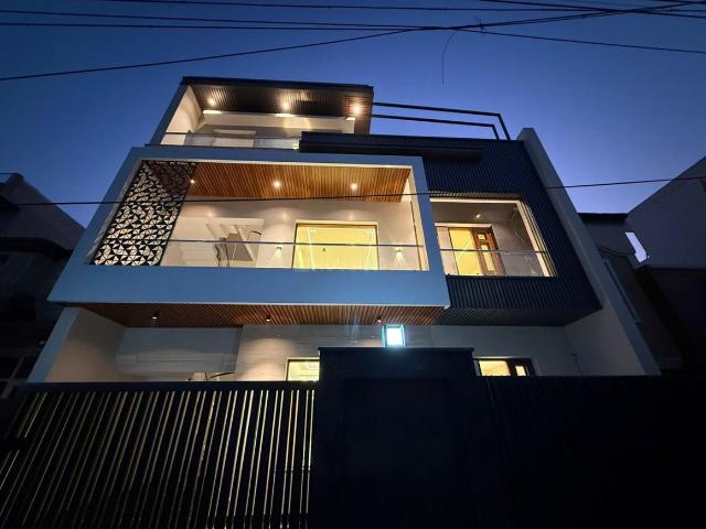6 BHK Independent House in Kharar for resale Mohali. The reference number is 20438921
