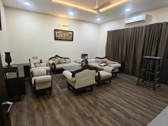 6 BHK Independent House in Manapakkam for rent Chennai. The reference number is 19671644