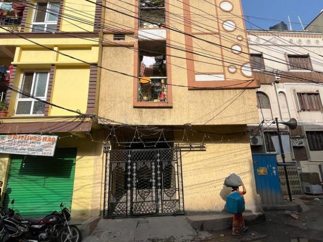 6 BHK Independent House in Nampally for resale Hyderabad. The reference number is 18175464