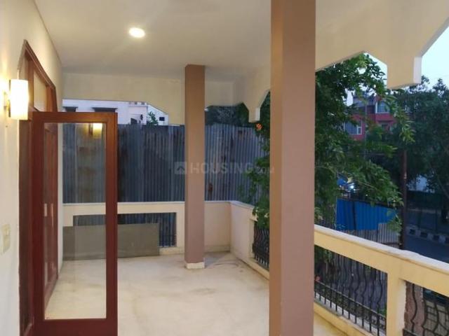 6 BHK Independent House in New Friends Colony for rent New Delhi. The reference number is 18941286