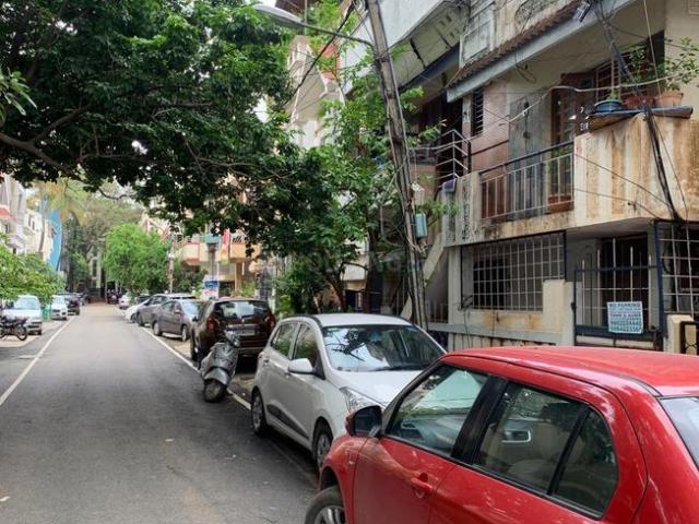 6 BHK Independent House in RT Nagar for resale North Bangalore. The reference number is 17366408