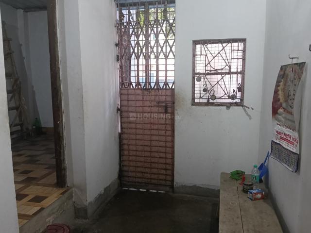 6 BHK Independent House in Santoshpur for resale Kolkata. The reference number is 19503344