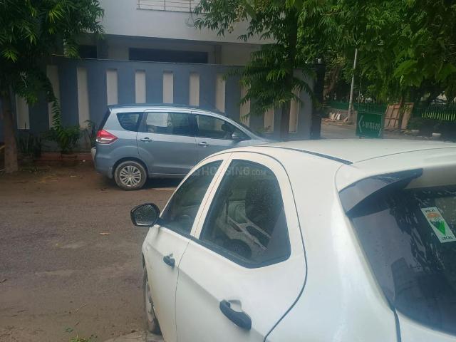 6 BHK Independent House in Sector 110 for resale Noida. The reference number is 19700503
