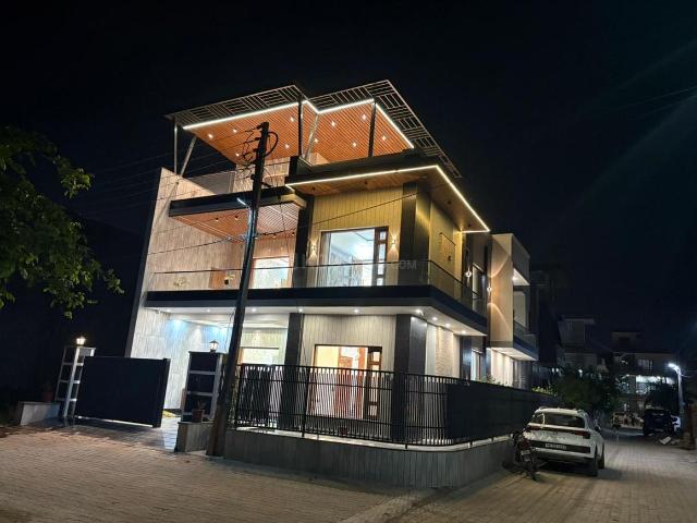 6 BHK Independent House in Sector 123 for resale Mohali. The reference number is 20719385