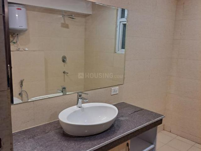 6 BHK Independent House in Sector 15A for resale Noida. The reference number is 12098405