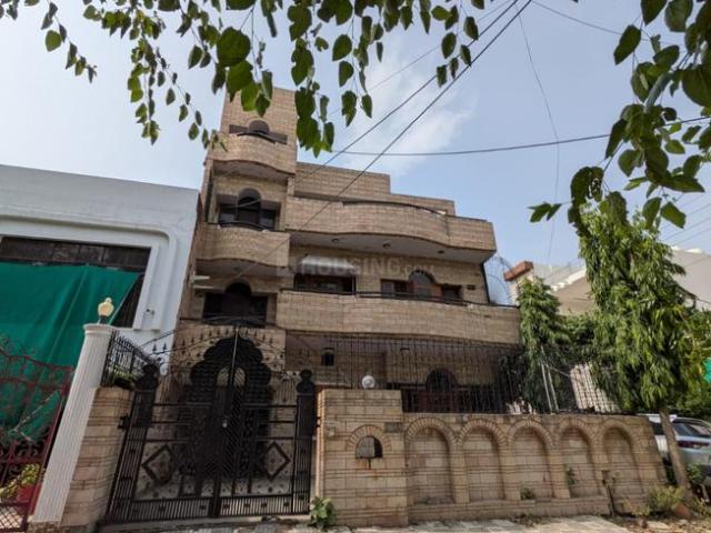 6 BHK Independent House in Sector 29 for resale Faridabad. The reference number is 20464028