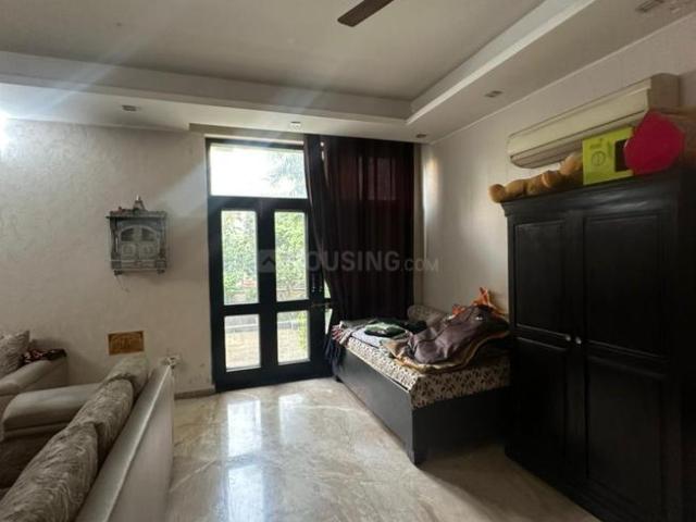 6 BHK Independent House in Sector 36 for resale Noida. The reference number is 20122464