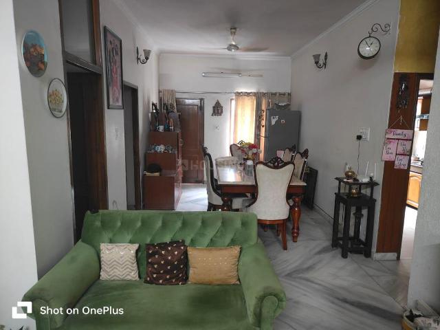 6 BHK Independent House in Sector 37 for resale Chandigarh. The reference number is 20068928