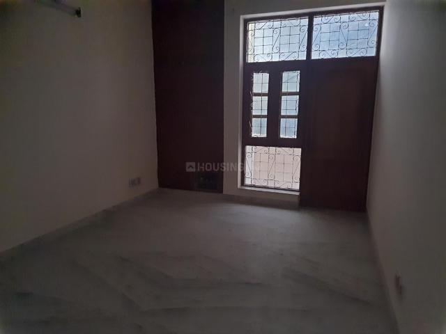 6 BHK Independent House in Sector 39 for resale Noida. The reference number is 19550560