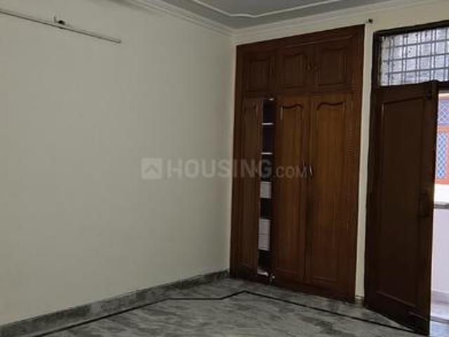6 BHK Independent House in Sector 41 for resale Noida. The reference number is 17846079