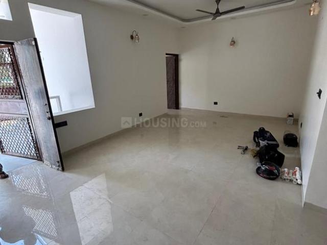 6 BHK Independent House in Sector 41 for resale Noida. The reference number is 19964629