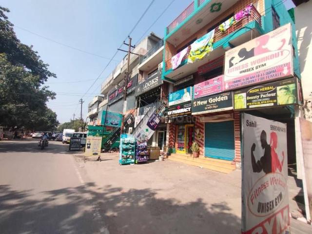 6 BHK Independent House in Sector 49 for resale Noida. The reference number is 17598285