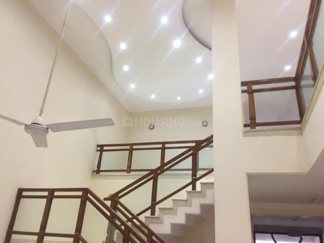 6 BHK Independent House in Sector 50 for rent Noida. The reference number is 16353486