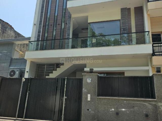6 BHK Independent House in Sector 59 for resale Sahibzada Ajit Singh Nagar. The reference number is 17444440